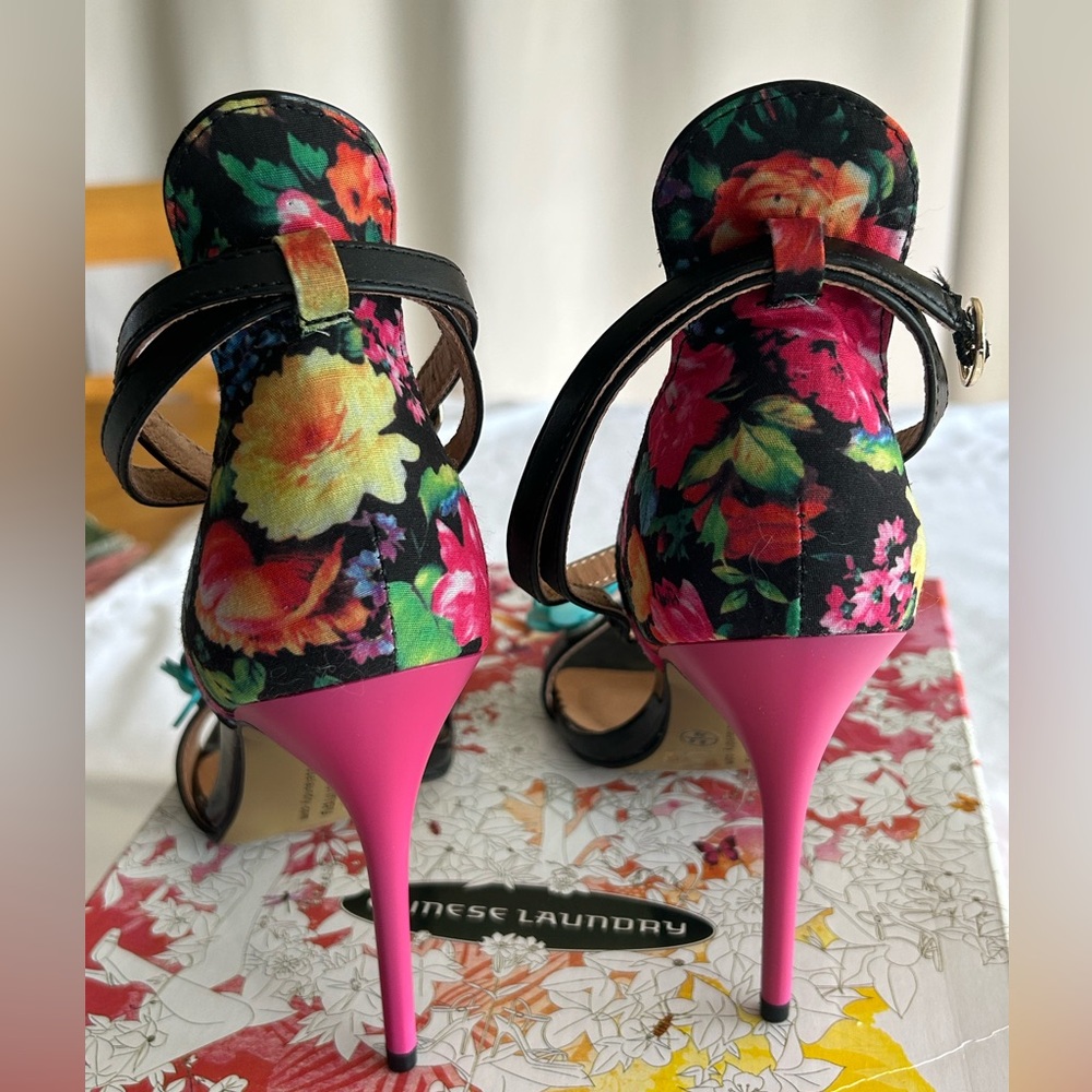 Chinese Laundry bright floral stiletto sandal size 8 1/2 M - Picture 3 of 9